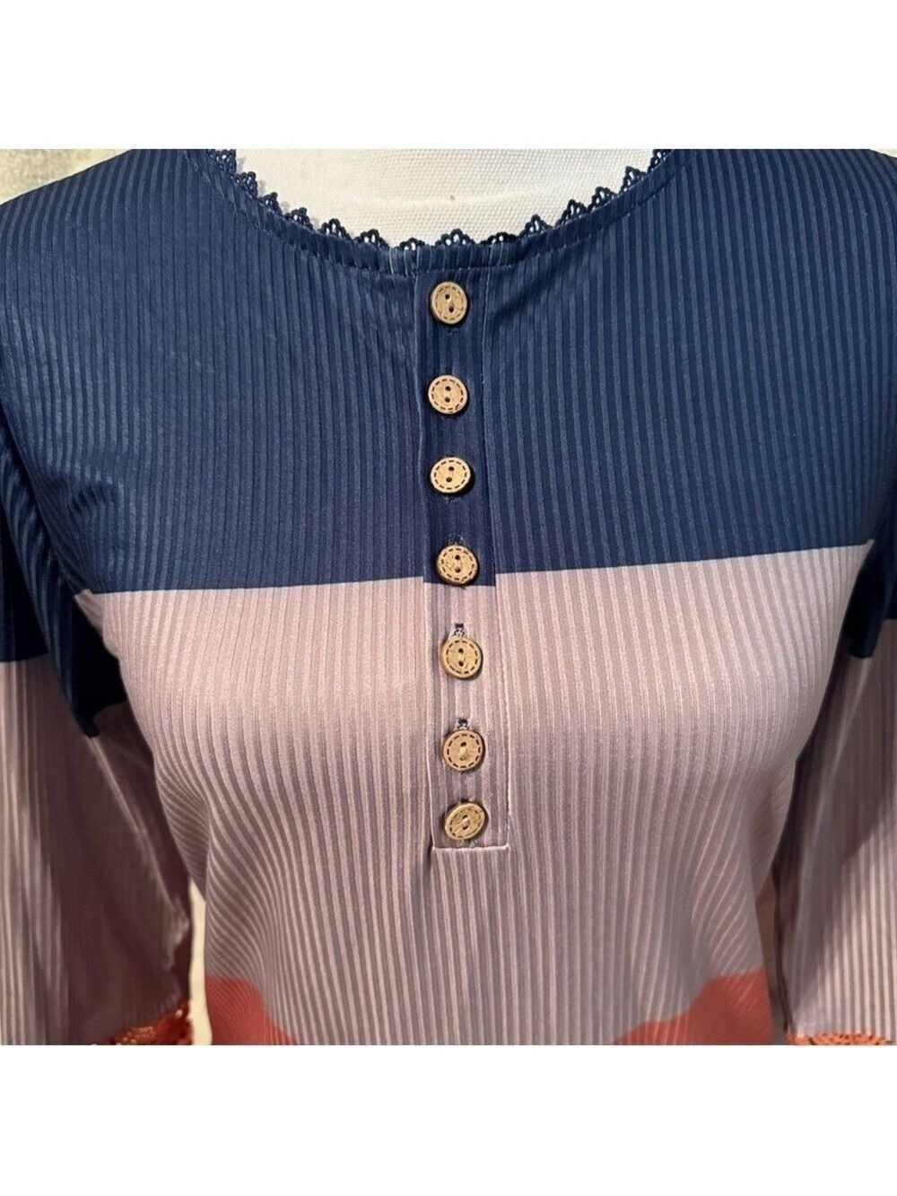 Colorblock Henley Lace Sleeve Top Navy, Dusty Mauve,Coral Size Small Ribbed Knit - Picture 7 of 9